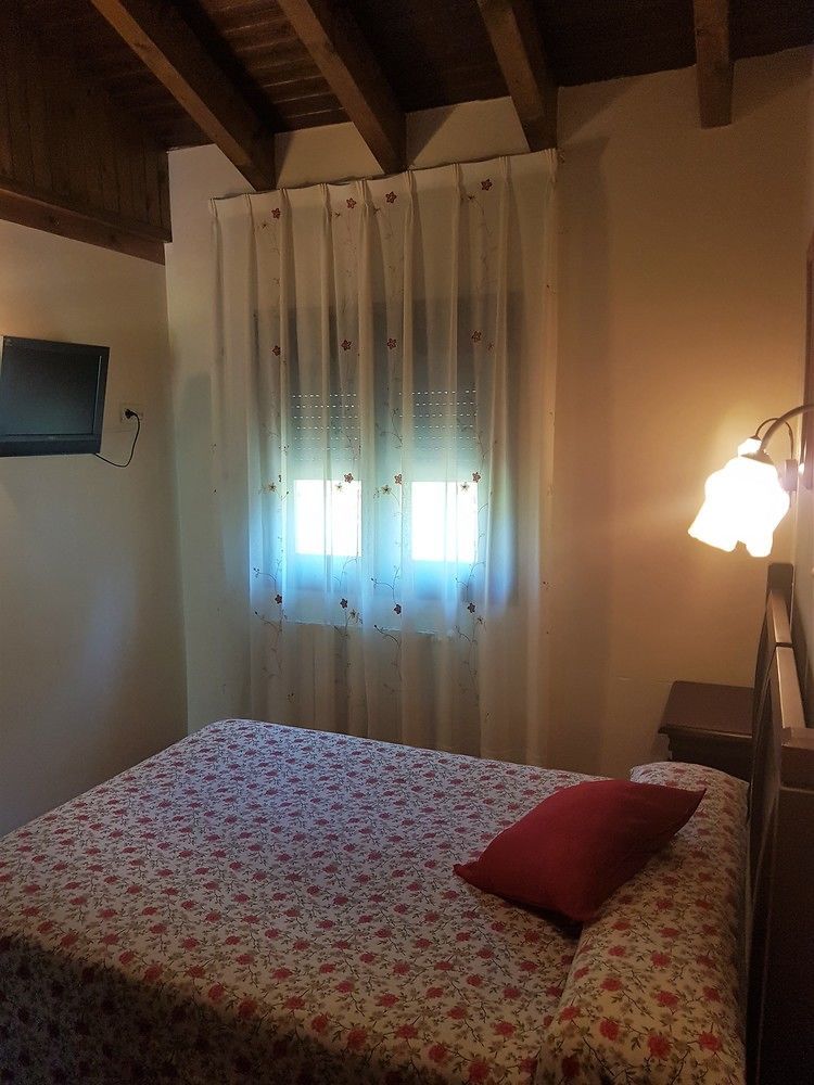 Apartamentos El Pedrayu Онис Экстерьер фото